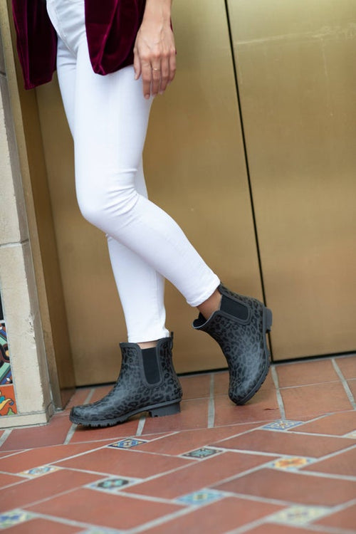 Chelsea Leopard Print Rain Boot | Roma