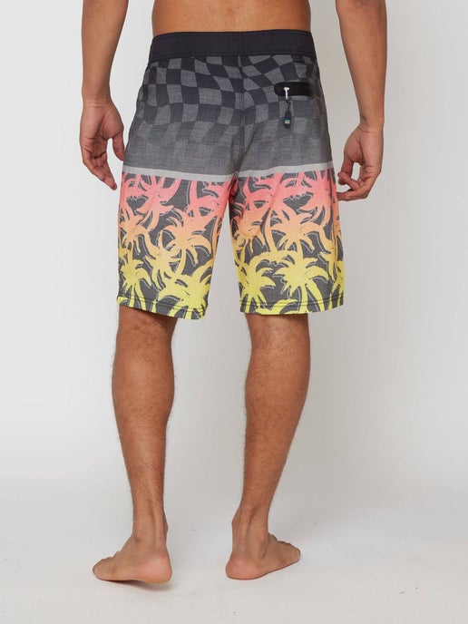 Maui & Sons “Cali Roots” Board Shorts | Coral