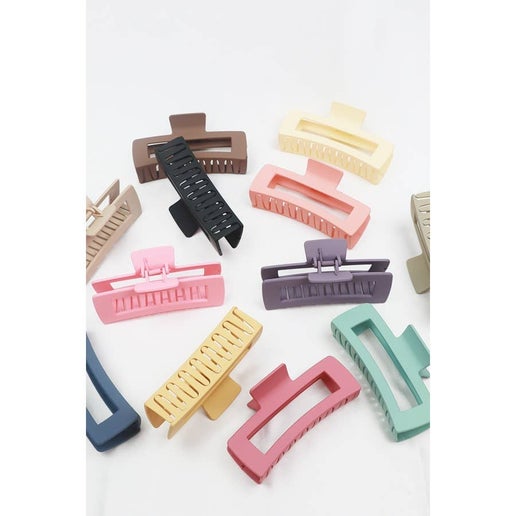 Matte Jumbo Cut-Out Rectangle Hair Claw