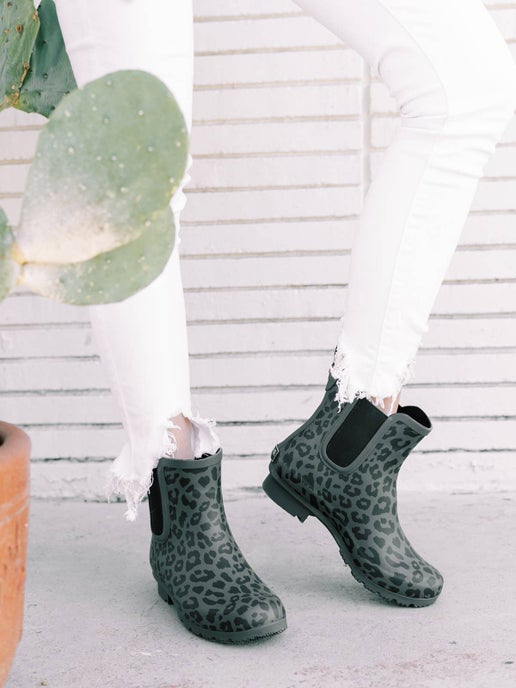 Chelsea Leopard Print Rain Boot | Roma